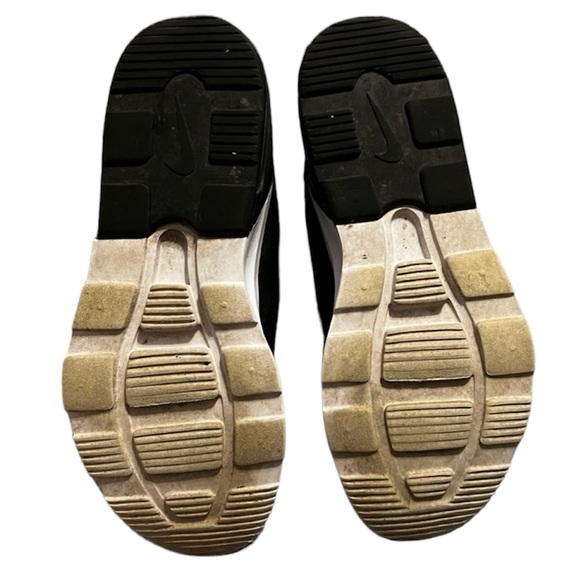 Air Max Motion 2 Black and White - Picture 7 of 7